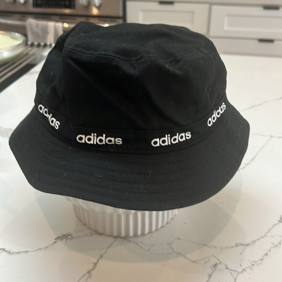 Adidas aero ready bucket hat - Picture 2 of 2